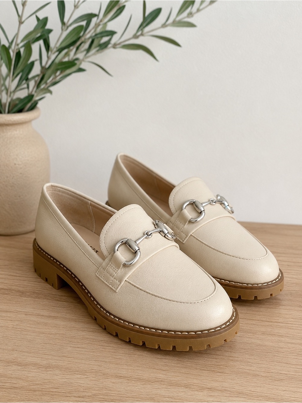 NWOT Dolce Vita Celeste Beige Chunky Loafers Size 6.5